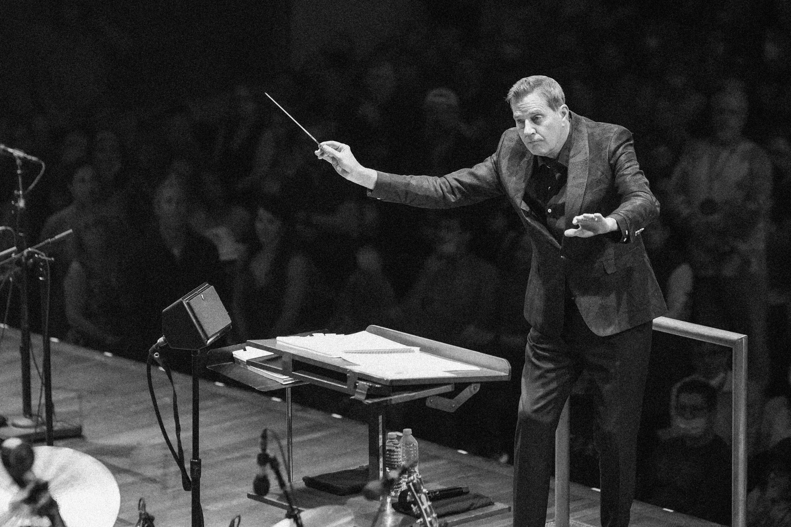 Bob-Weir-Wolf-Bros-w-NSO-The-Kennedy-Center-10.06.22-Photo-by-Casey-Vock