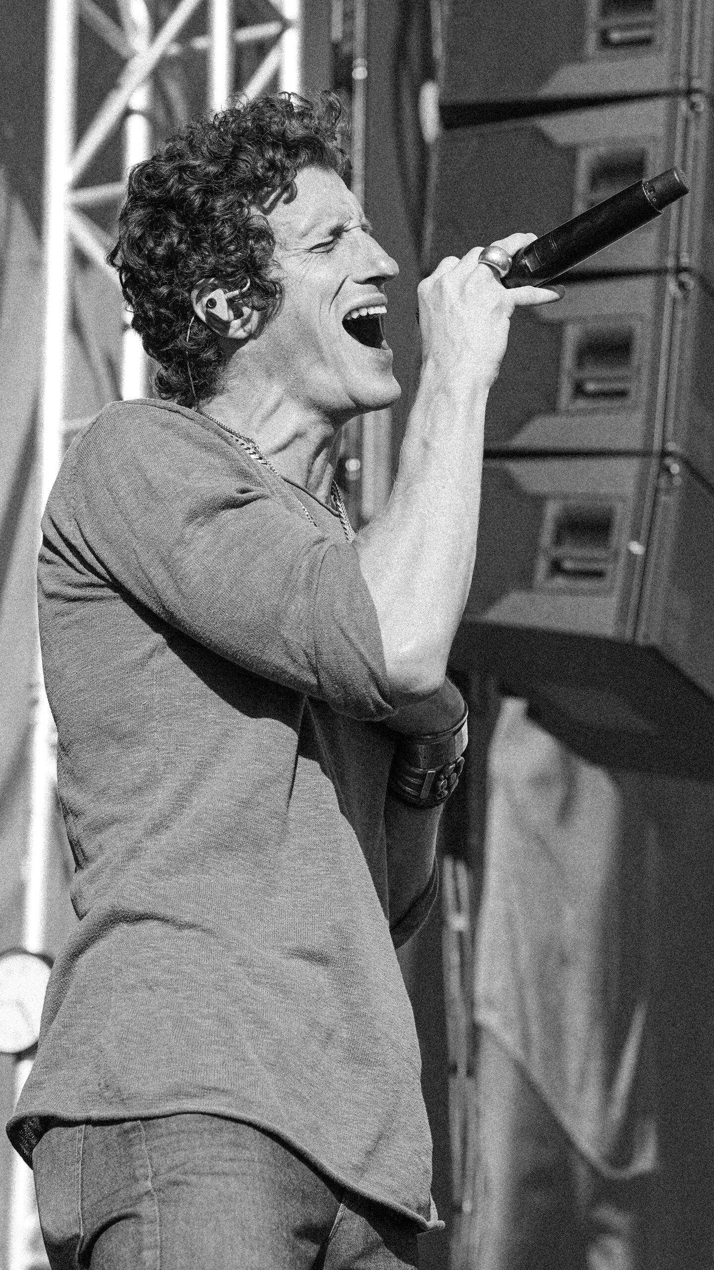 The-Revivalists-Sound-on-Sound-Bridgeport-CT-09.24.22-Photo-by-Casey-Vock