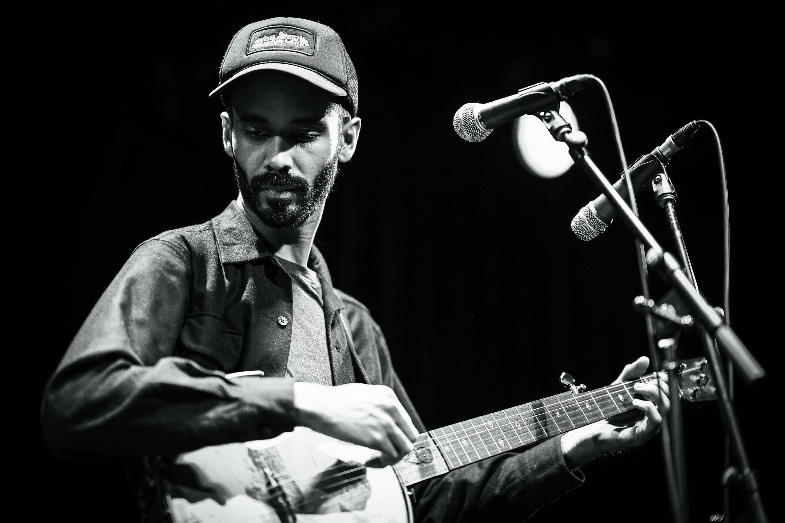 Jake Blount at Creative Alliance Baltimore MD Dec. 9, 2022 Photo by Casey Ryan Vock