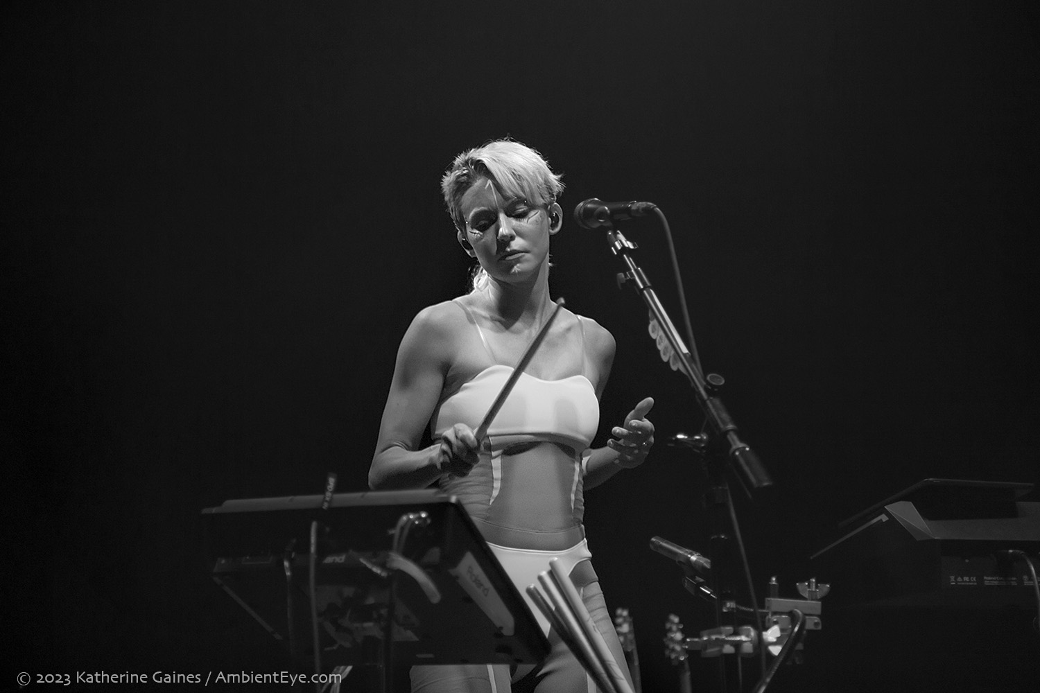 meg myers, 9:30 club, katherine gaines, ambienteye photography