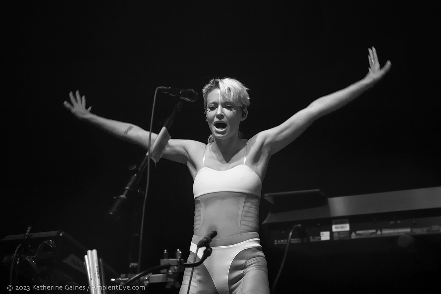 meg myers, 9:30 club, katherine gaines, ambienteye photography