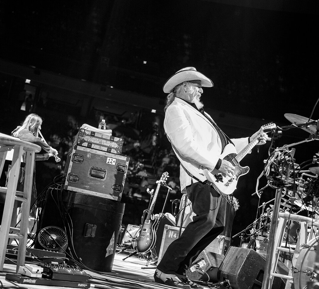 Ray+Guitar+Photo+by+Mike+Shore Asleep at the Wheel