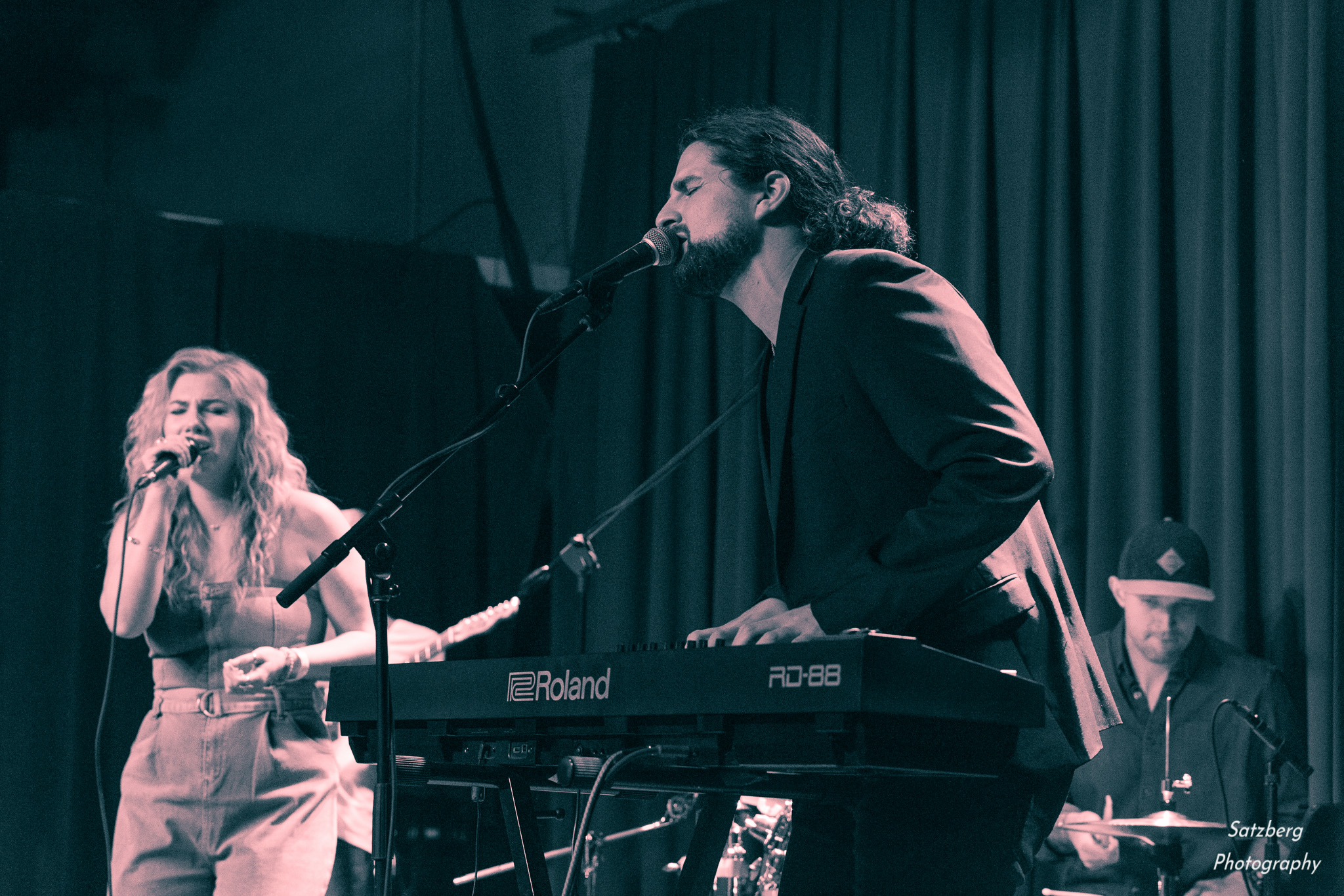 Mo & Mary Mac Mo & Mary Mac