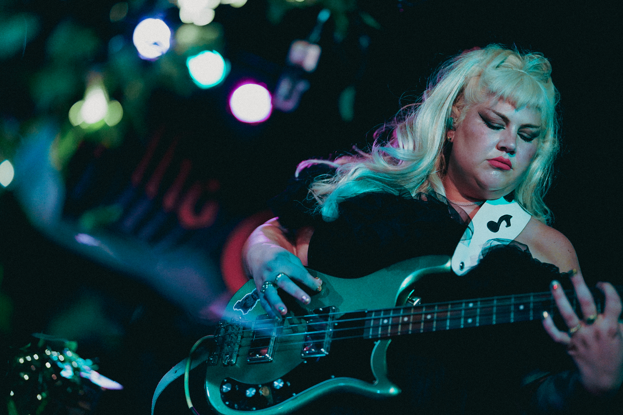 Shannon and The Clams