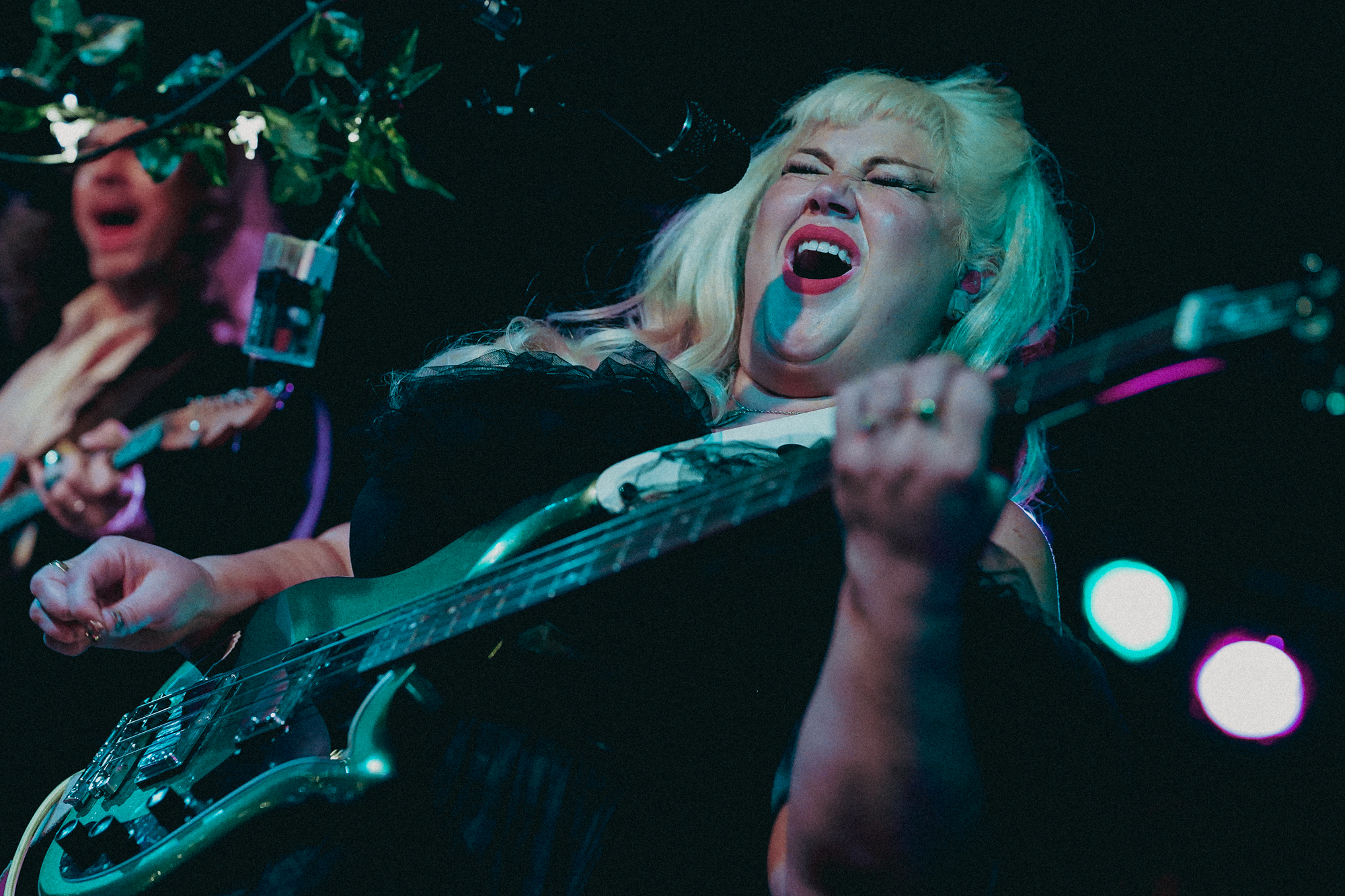 Shannon and The Clams