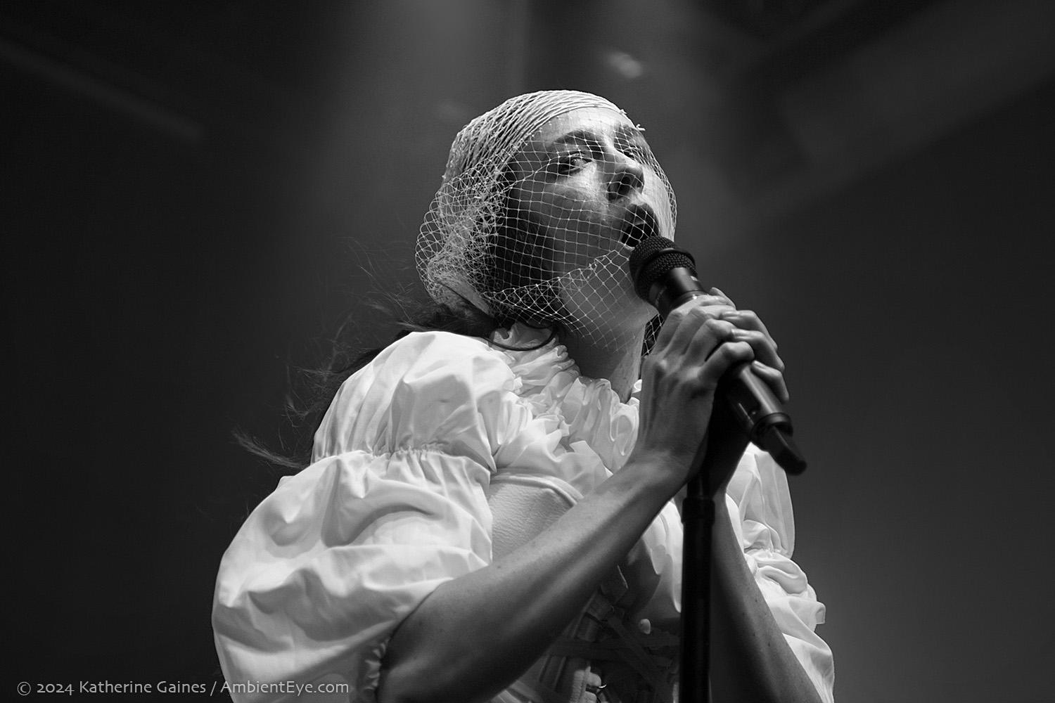 allie x, 9:30 club, katherine gaines, ambienteye photography, 11/6/2024
