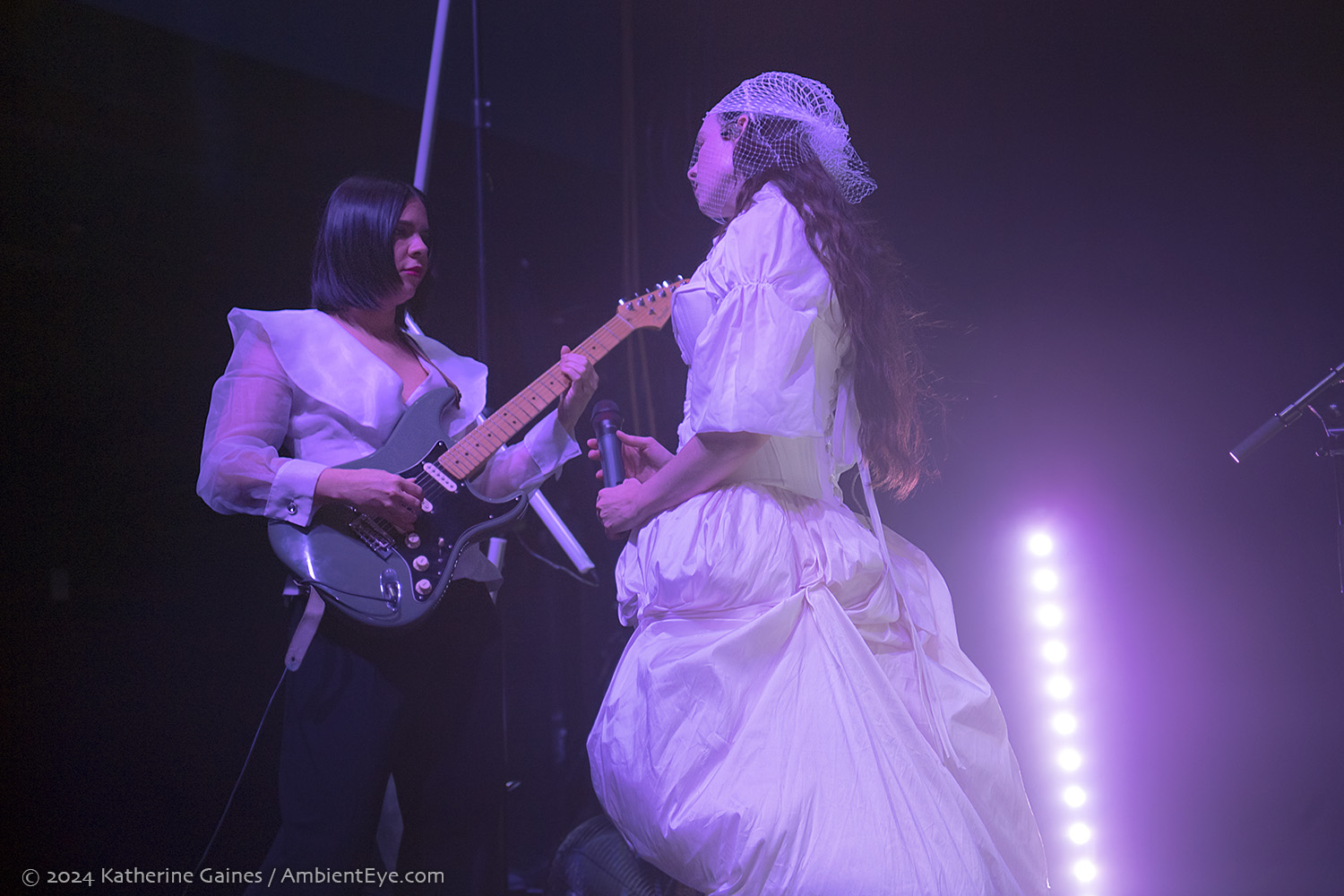 allie x, 9:30 club, katherine gaines, ambienteye photography, 11/6/2024