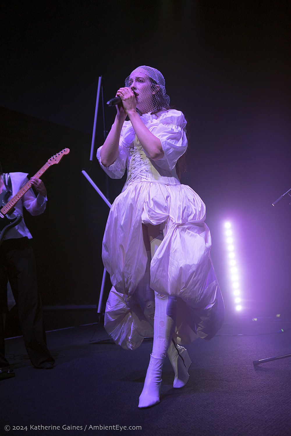 allie x, 9:30 club, katherine gaines, ambienteye photography, 11/6/2024
