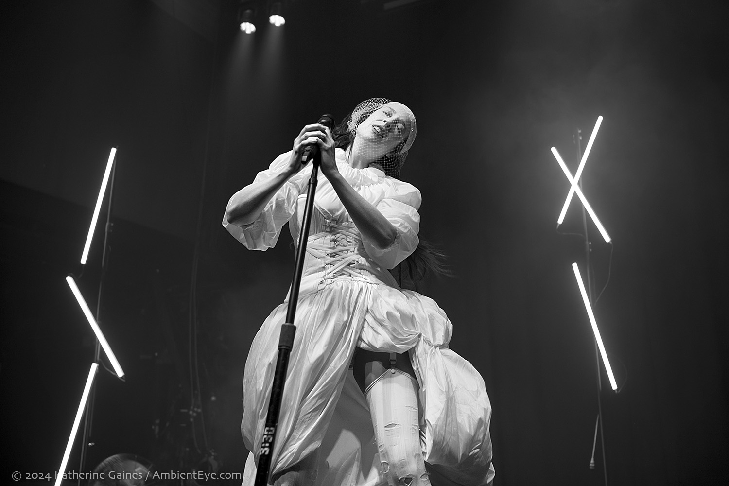 allie x, 9:30 club, katherine gaines, ambienteye photography, 11/6/2024
